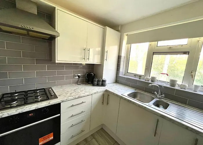 Modern Stylish Two Bedroom Apartment