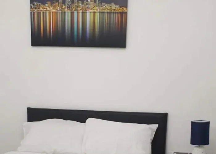 Modern Stylish Two Bedroom Apartment